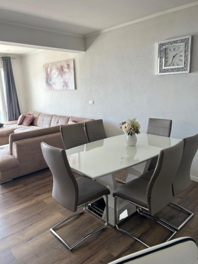 Apartmani Tomas Tučepi Exterior foto