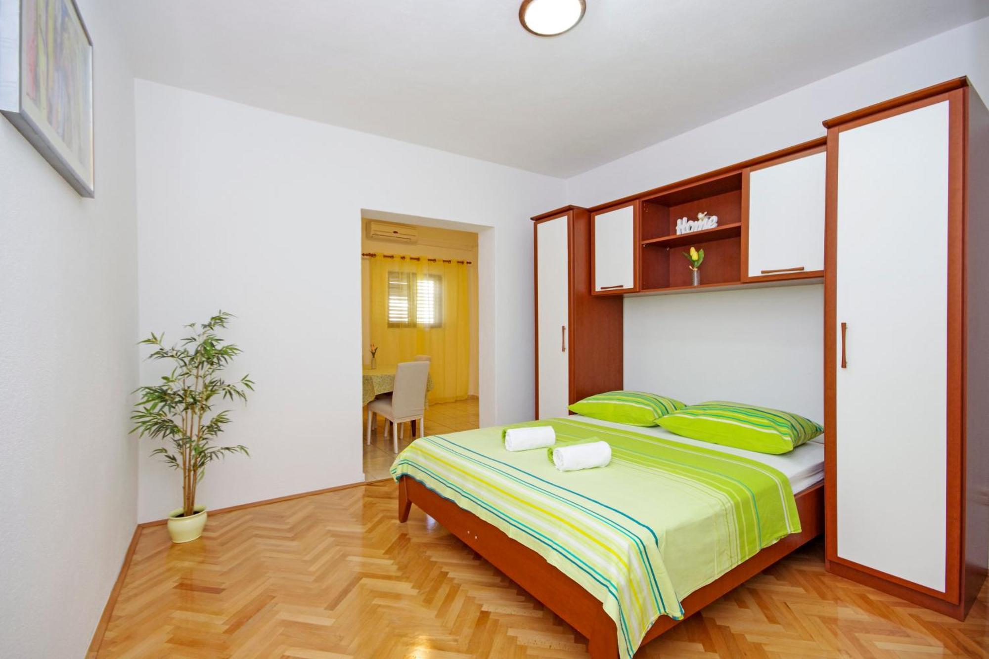 Apartmani Tomas Tučepi Exterior foto