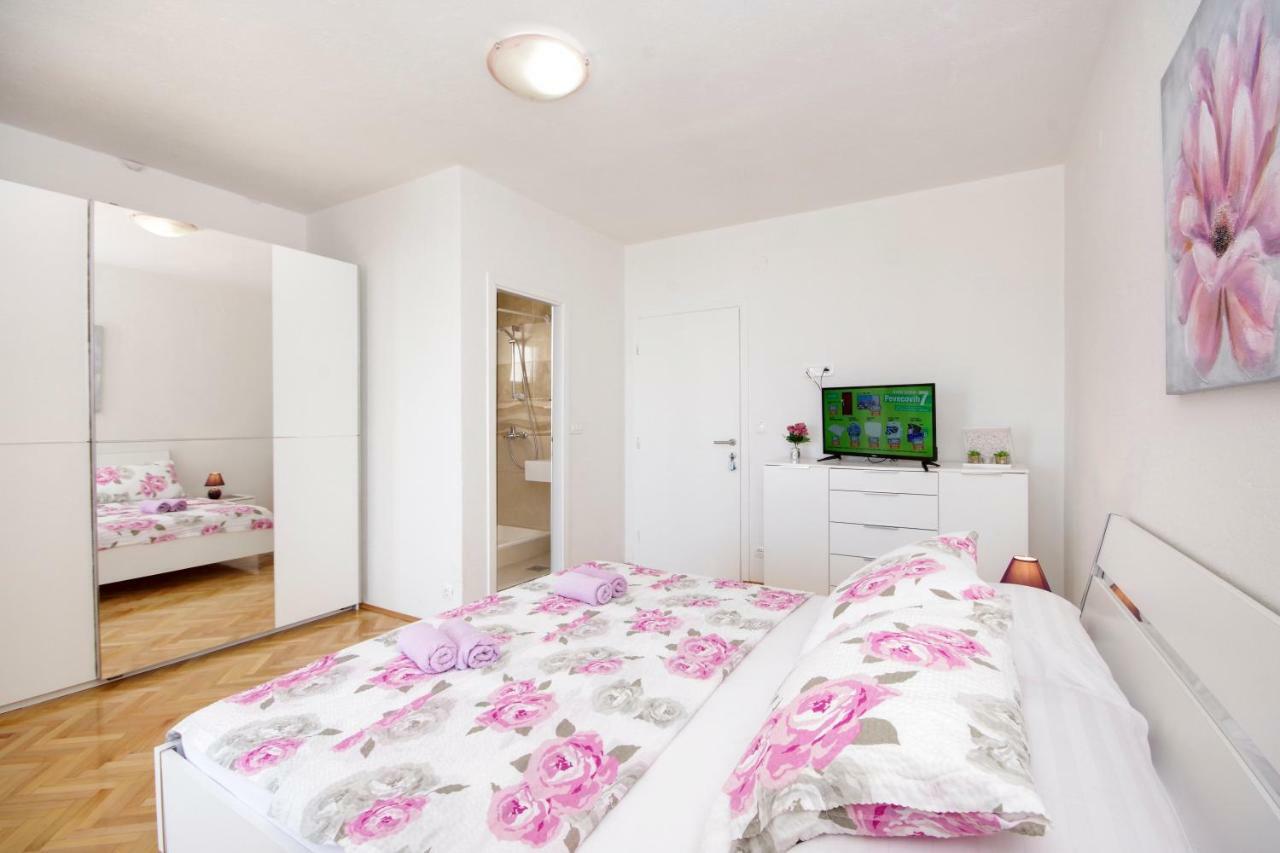 Apartmani Tomas Tučepi Exterior foto