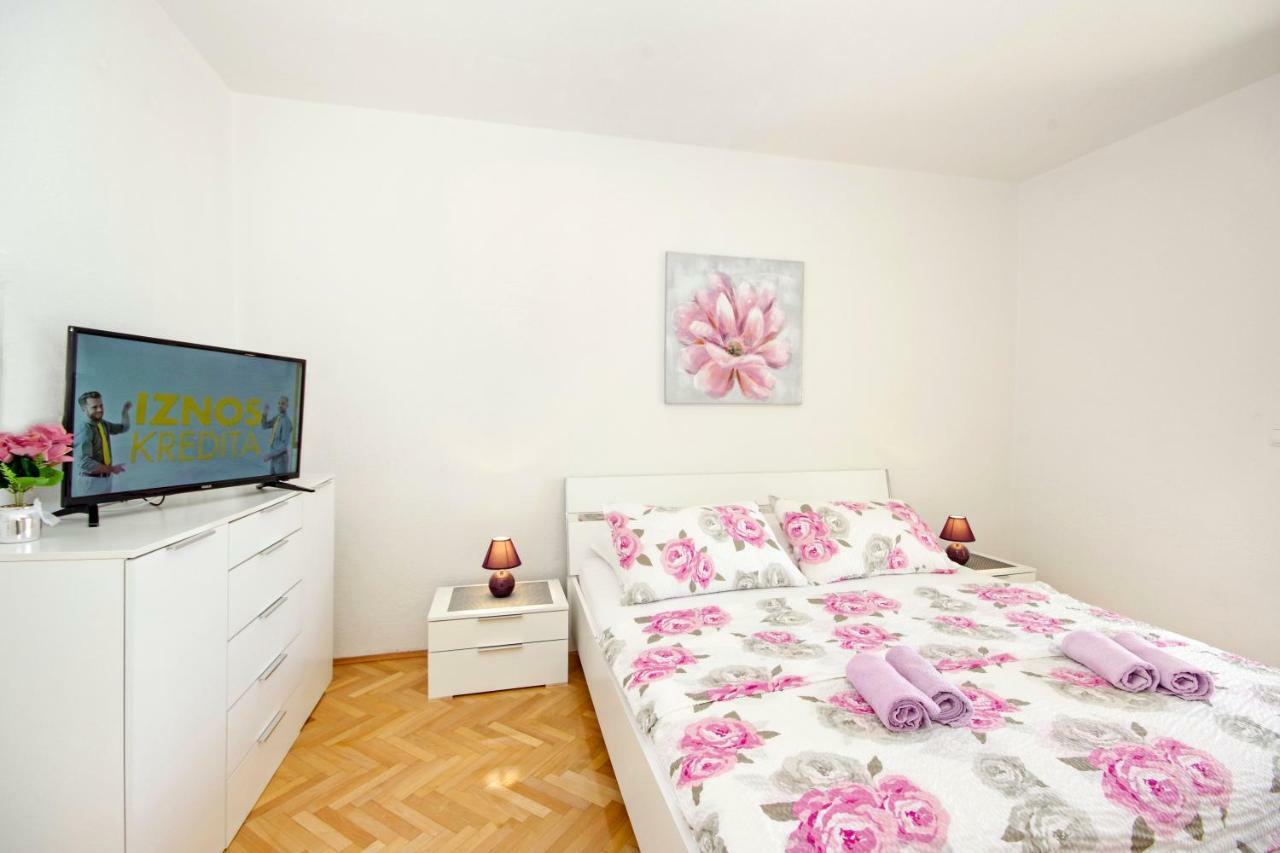 Apartmani Tomas Tučepi Exterior foto