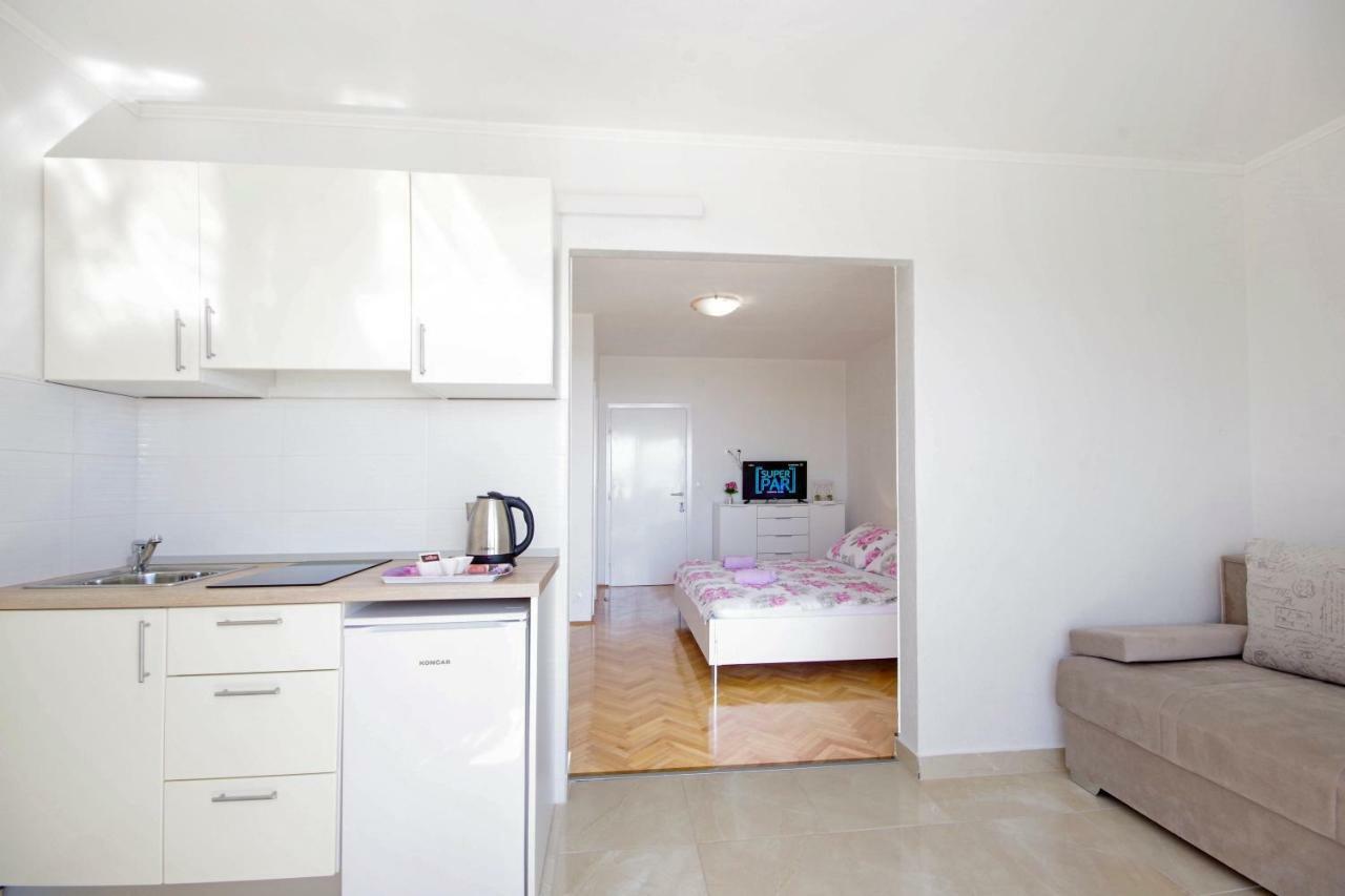 Apartmani Tomas Tučepi Exterior foto